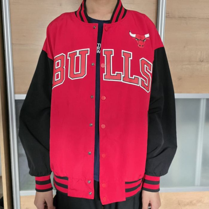 Бомбер продается