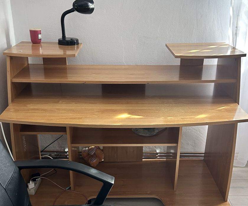Birou+scaun+lampa