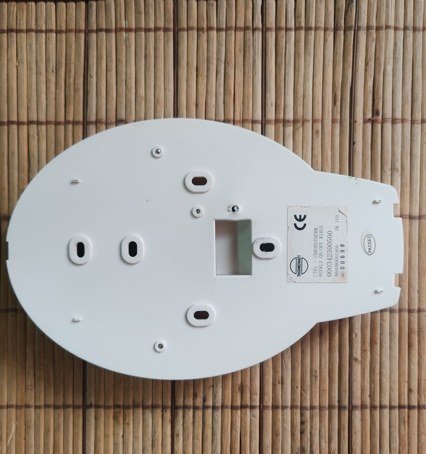 Vand termostat cu fir
