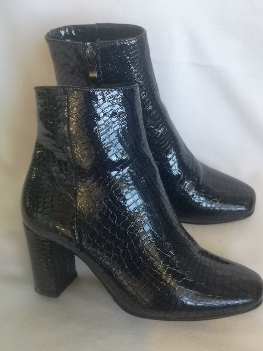 Боти естествен лак, номер 36