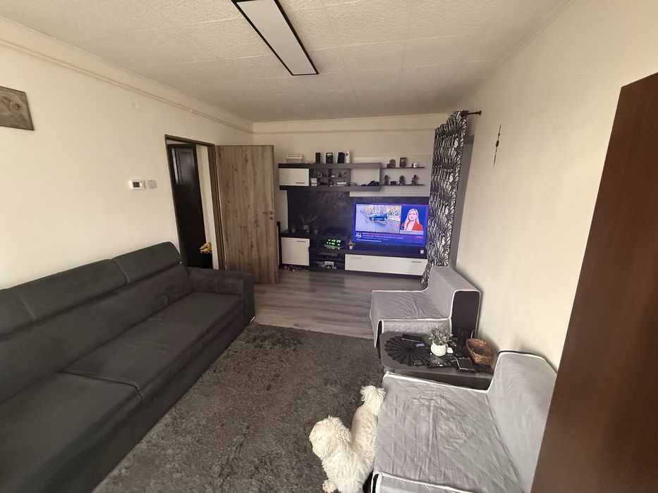 Vand ap 2 camere in Piata abator