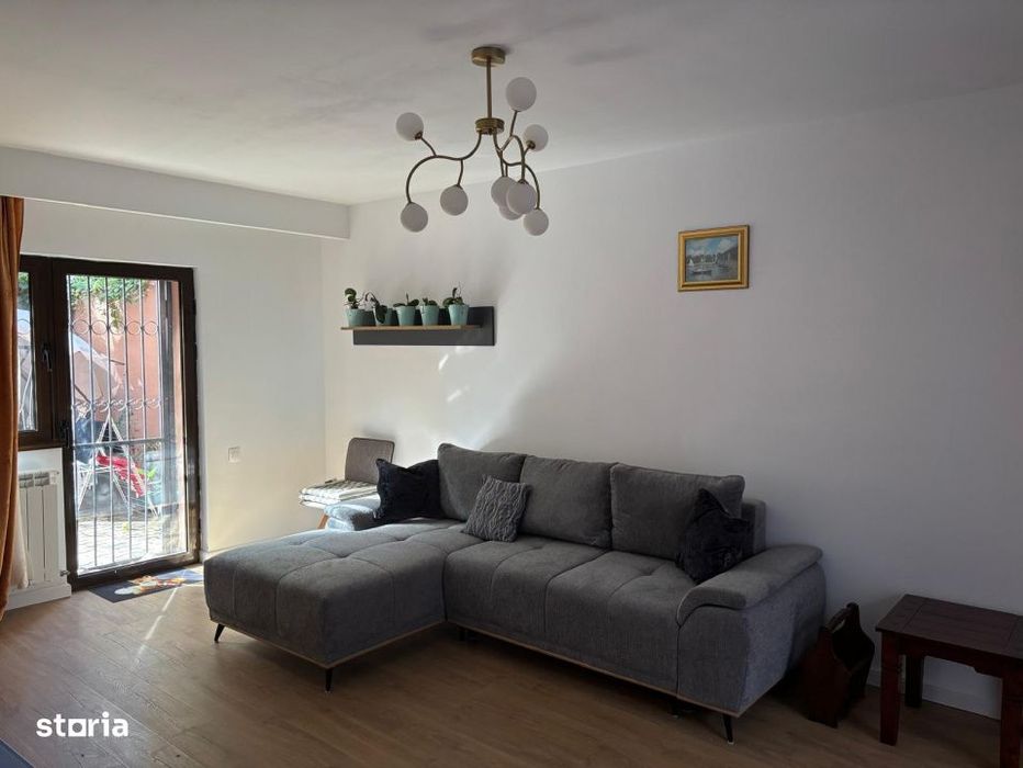 Apartament 2 camere | Decebal | Vila | Curte | Parcare | 50 mp