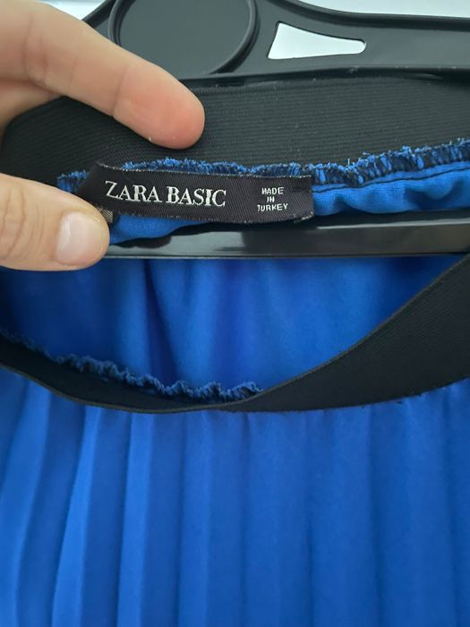 Fusta Zara, stare impecabila