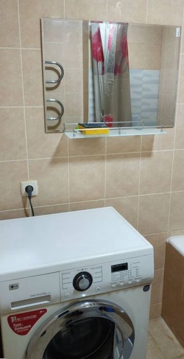 Yunusobod bodomzor metro yonida