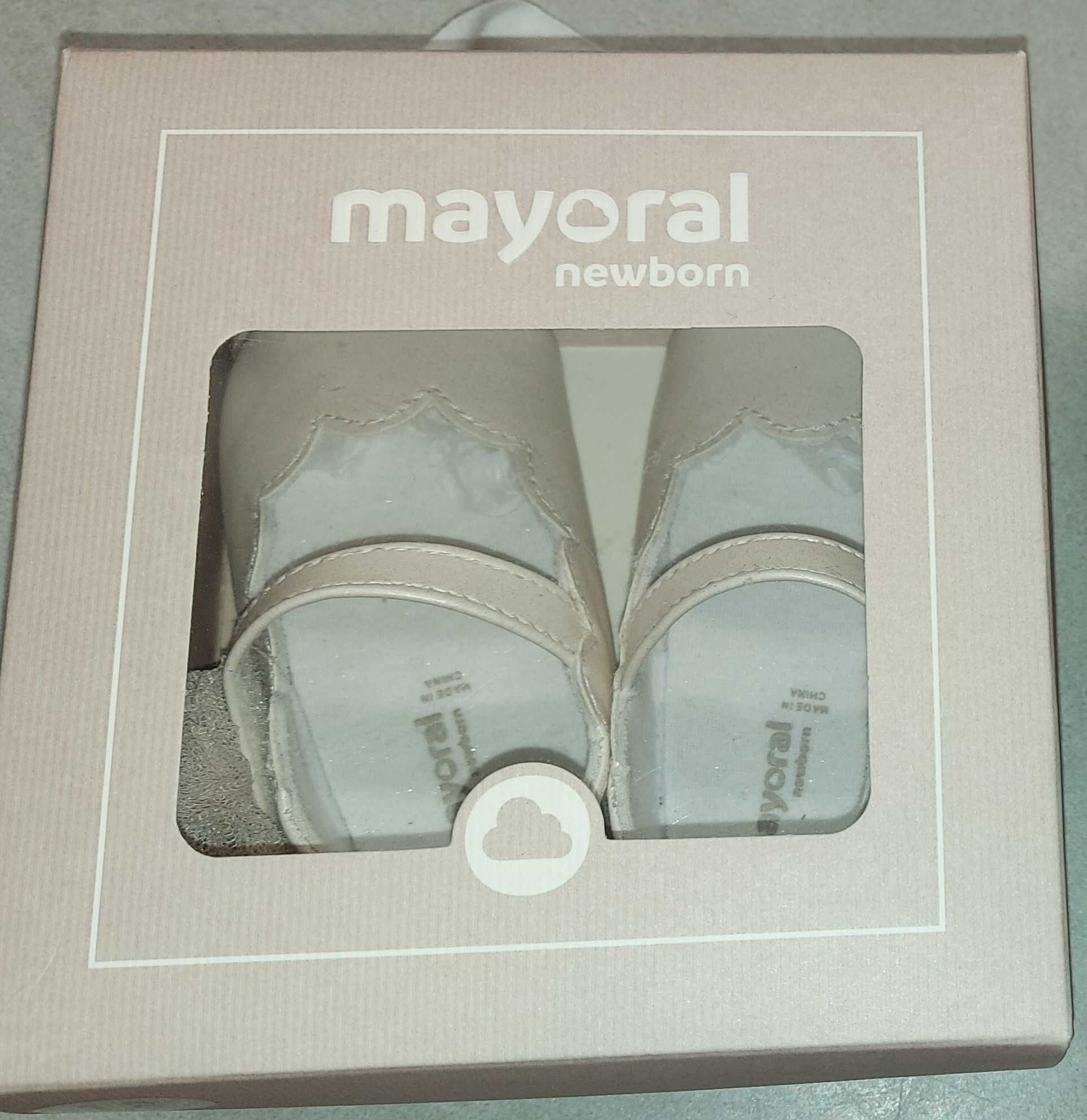 Обувки бебе Mayoral. Подходящи за официален повод.