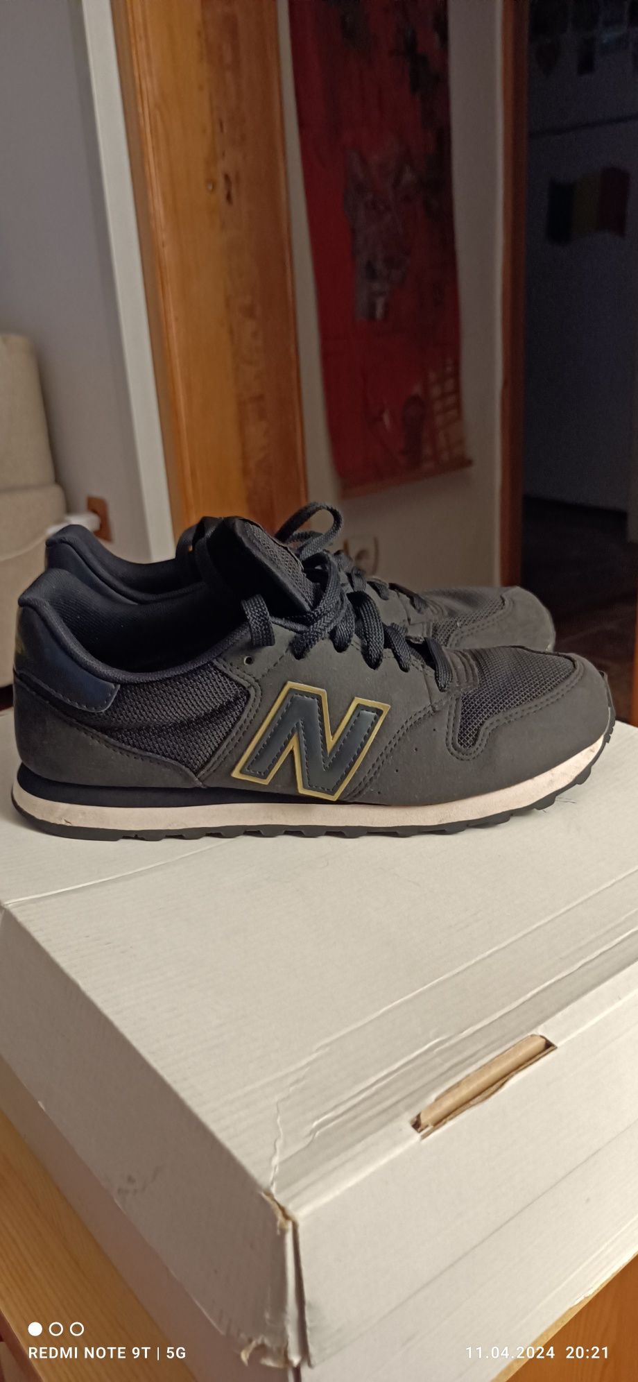 Adidași New Balance mărimea 38