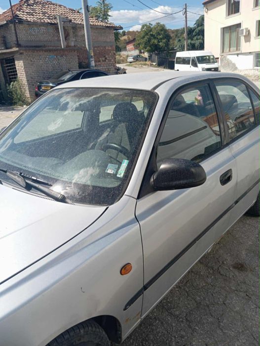 Продава се hyundai acent