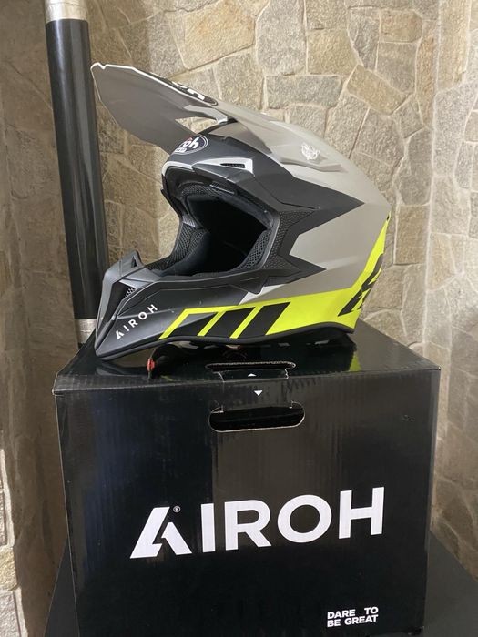 Продавам мото екипировка