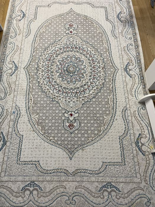 Продам ковер ……..