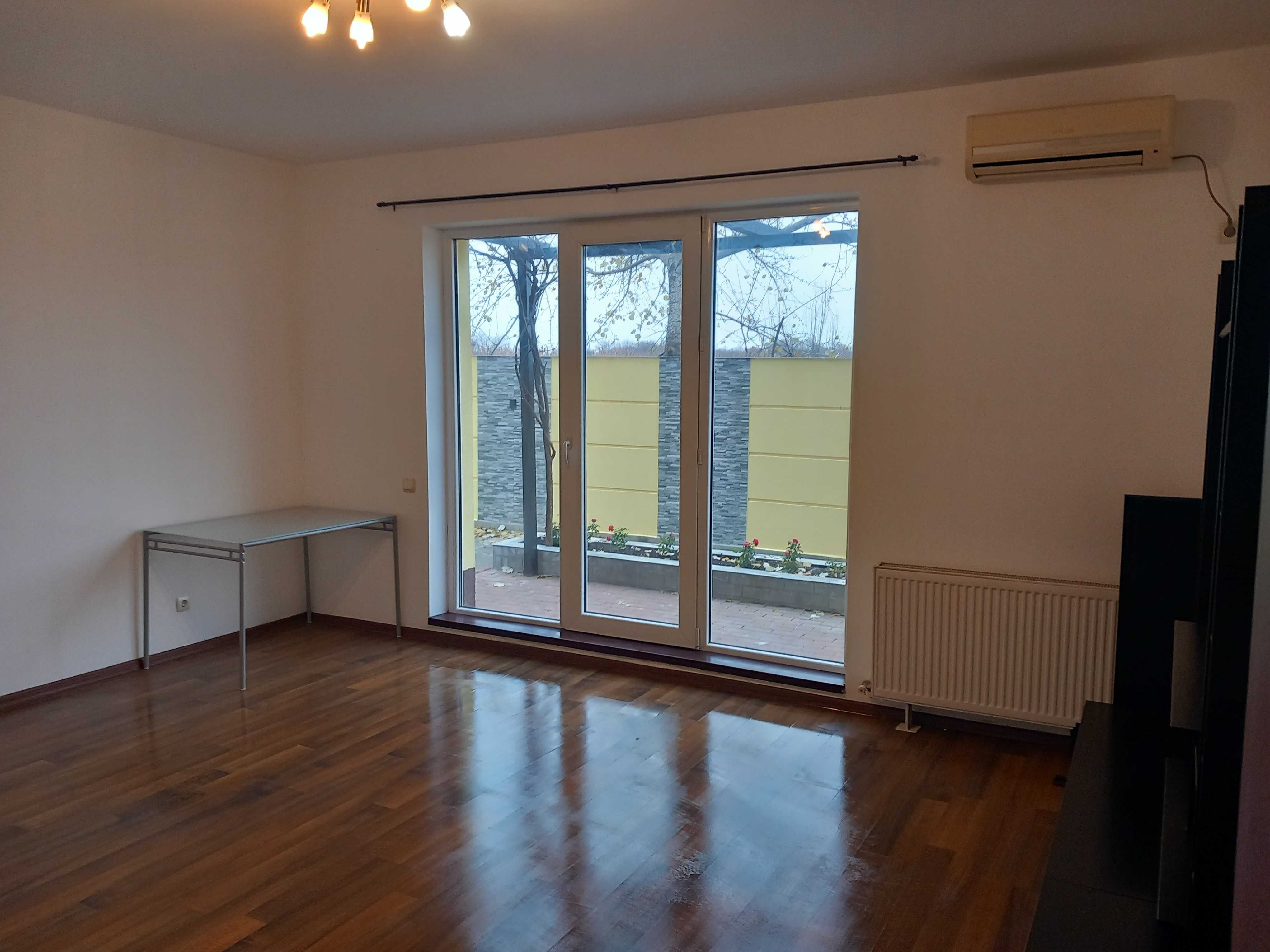 Apartament cu parcare si gradina 160 mp   Prelungirea Ghencea 320