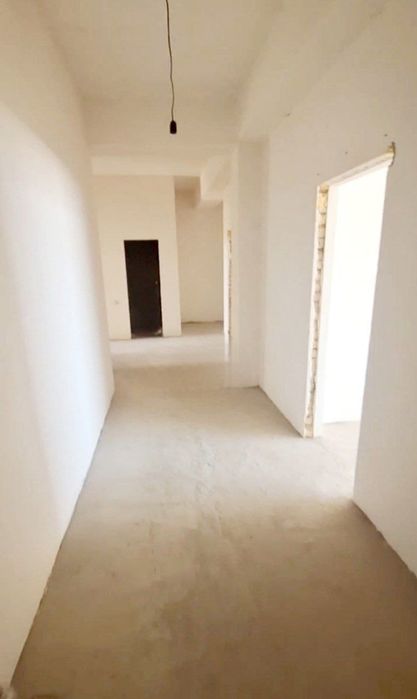 Yashash uchun shahar markazidan qulay va arzon kvartira sotiladi