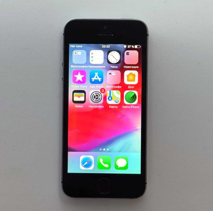 iPhone 5s 16 GB в отличном состоянии