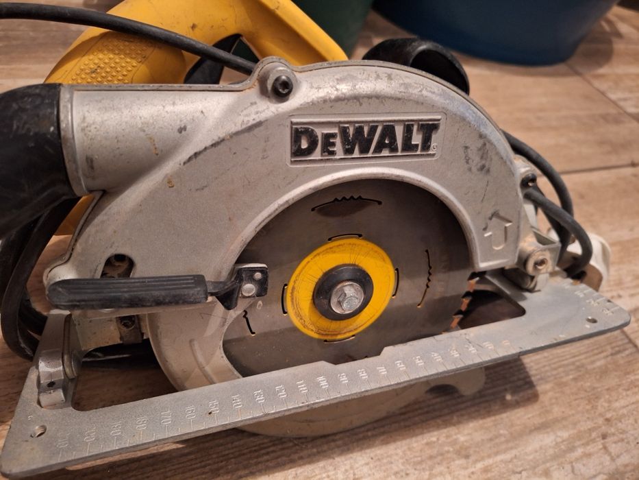 Vând scule profesionale