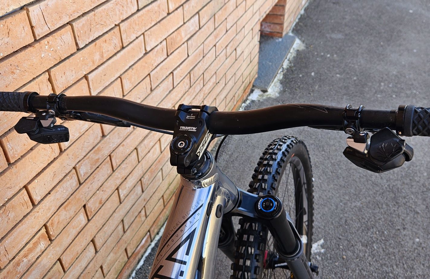 Mtb Commencal Full Suspension ZEB Ultimate X01 AXS bicicleta full