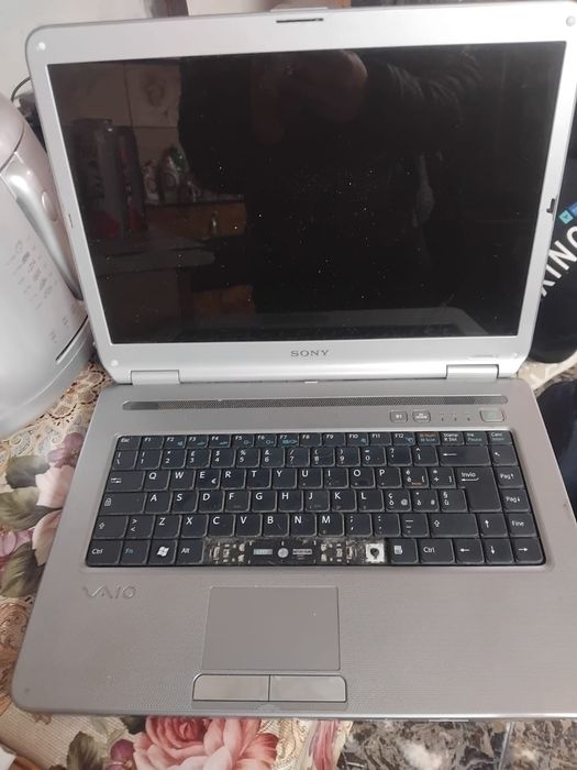 De vânzare 3 leptopuri