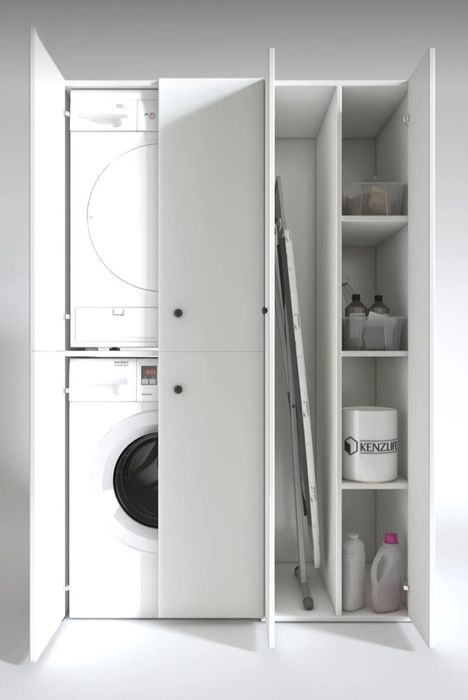 Шкаф за пералня и сушилня с рафтове и място за маса гладене