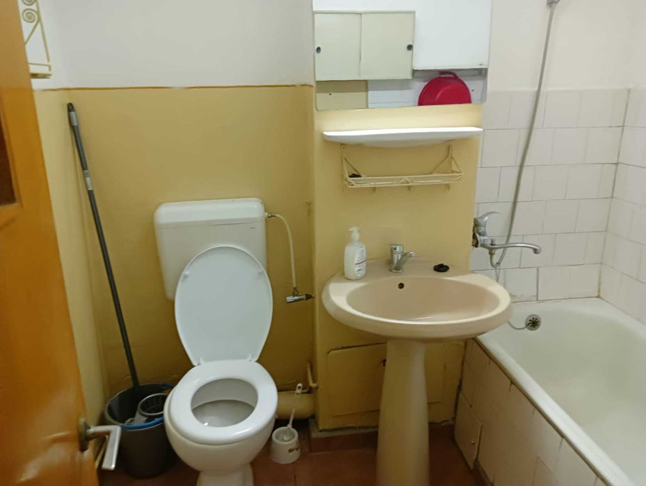 Garsoniera spațioasă, 38 mp, călduroasă