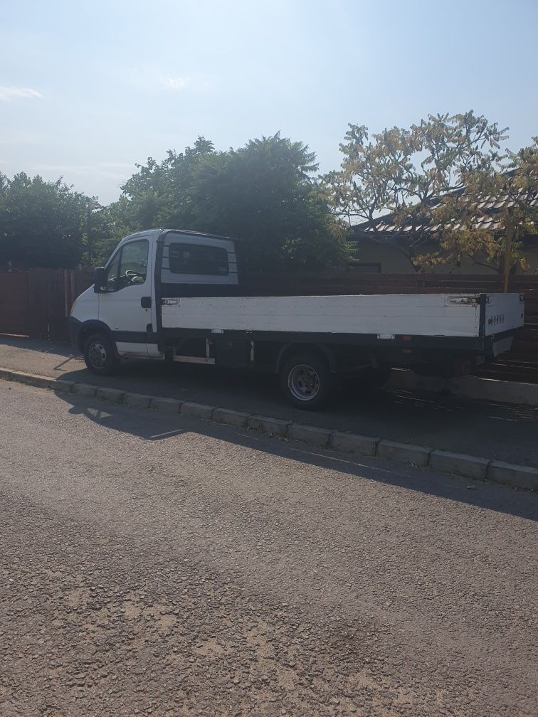 Vand iveco daily 35C15 din 2007 cu 211000 km originali .