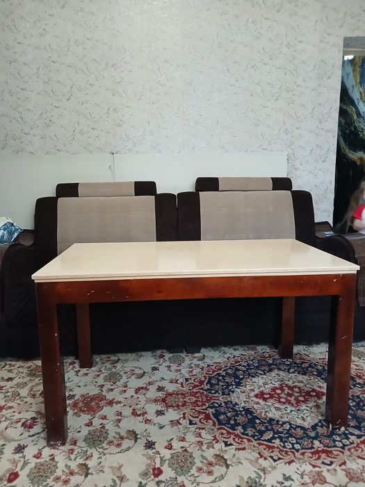 Стол обеденныйи!