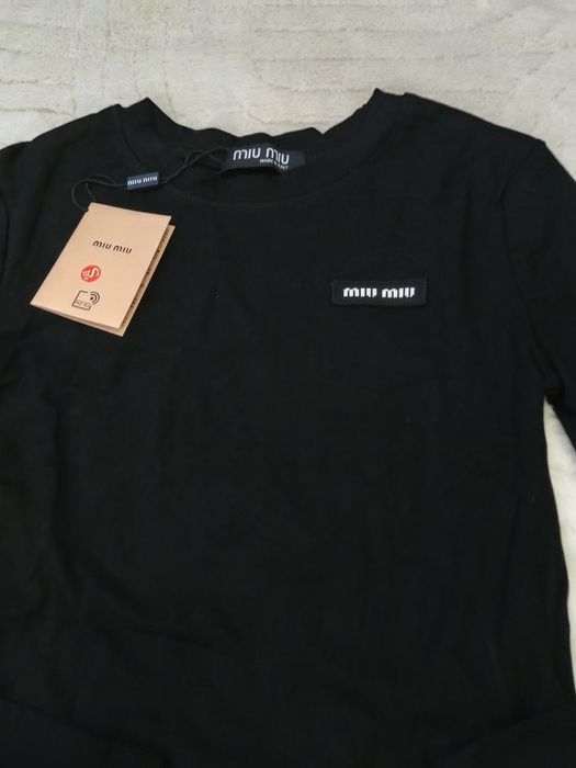 Bluza pe corp miu miu