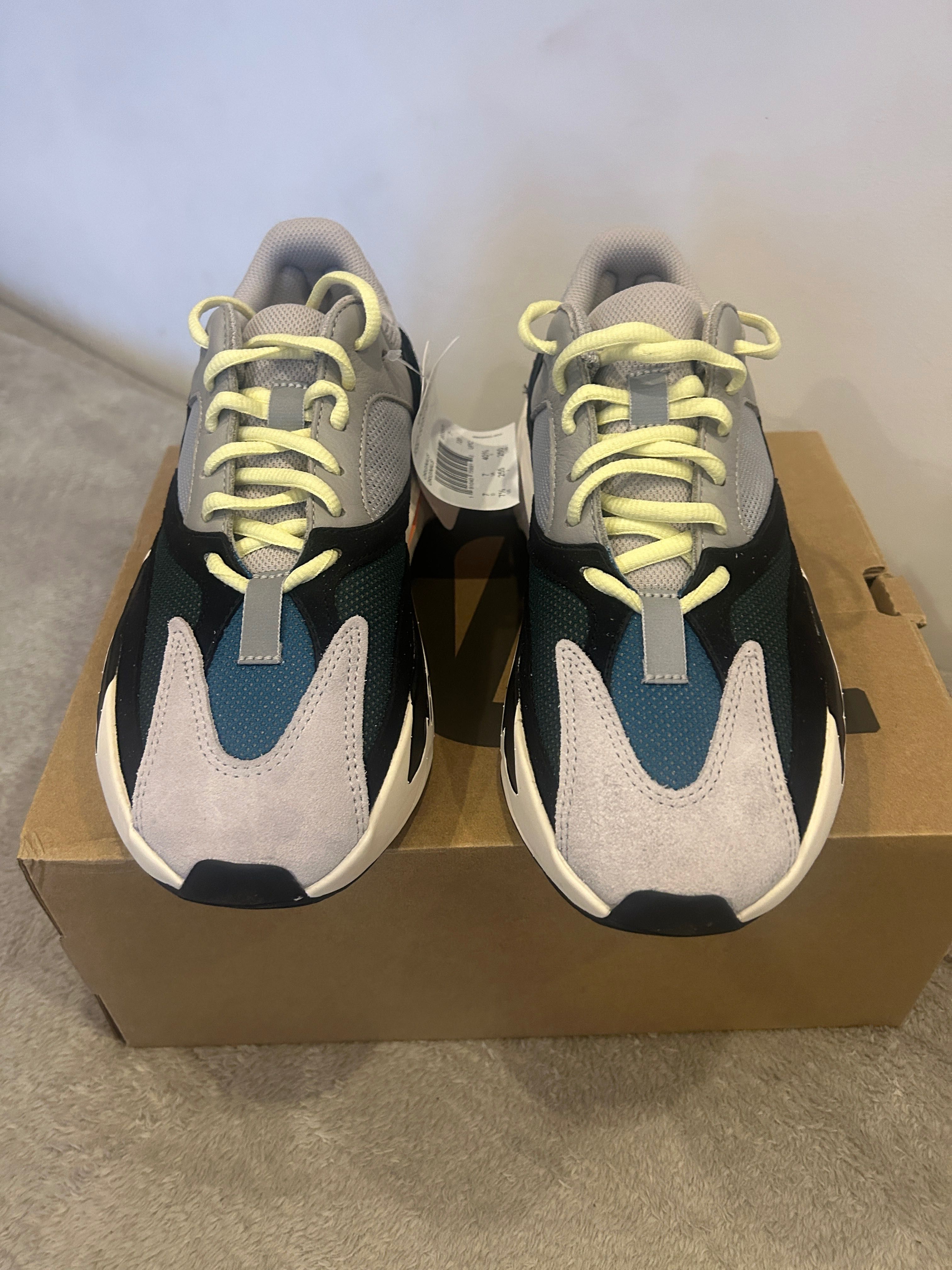 Yeezy 700 Boost Adidasi