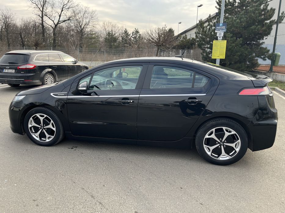 Opel Ampera Plug-In Hybrid 2012