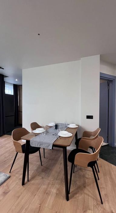 Дава се под наем Двустаен апартамент в София, Кръстова вада - 63 кв.м за 725 € - Снимка #2