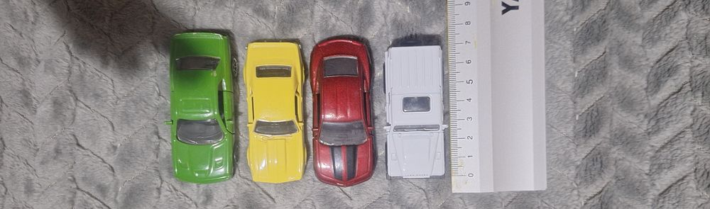 Machete auto din metal