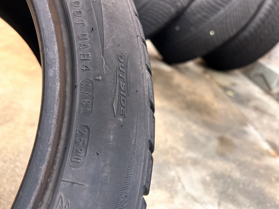 2бр 205/50/17 Roadstone