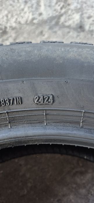 2 anvelope iarna Pirelli 235/55/19,dot 2024.Pretul este pe bucata