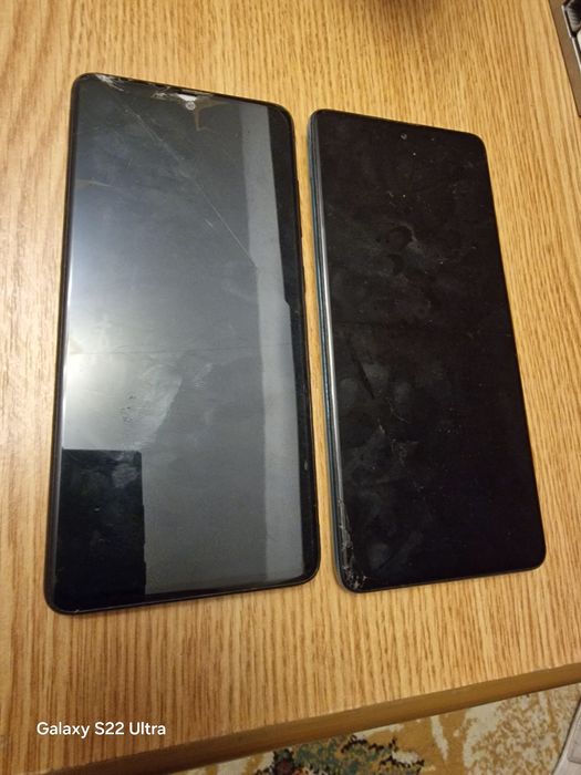 Telefoane cu ecran sparte pt piese sau reparatie