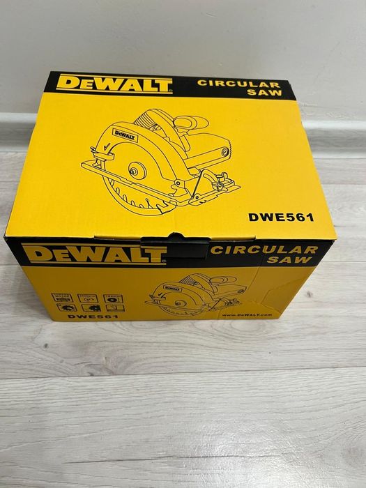 Лёгкая циркулярная пила (Пчёлка) фирмы De WALT