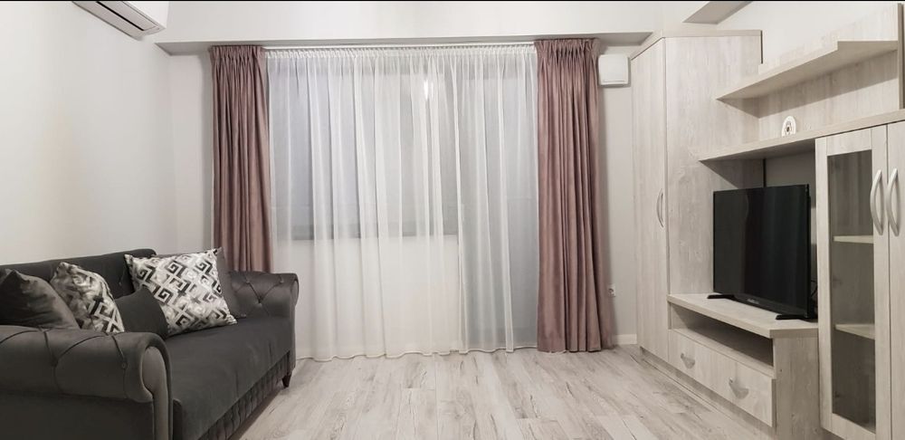 Inchiriez apartament două camere zonă centrală