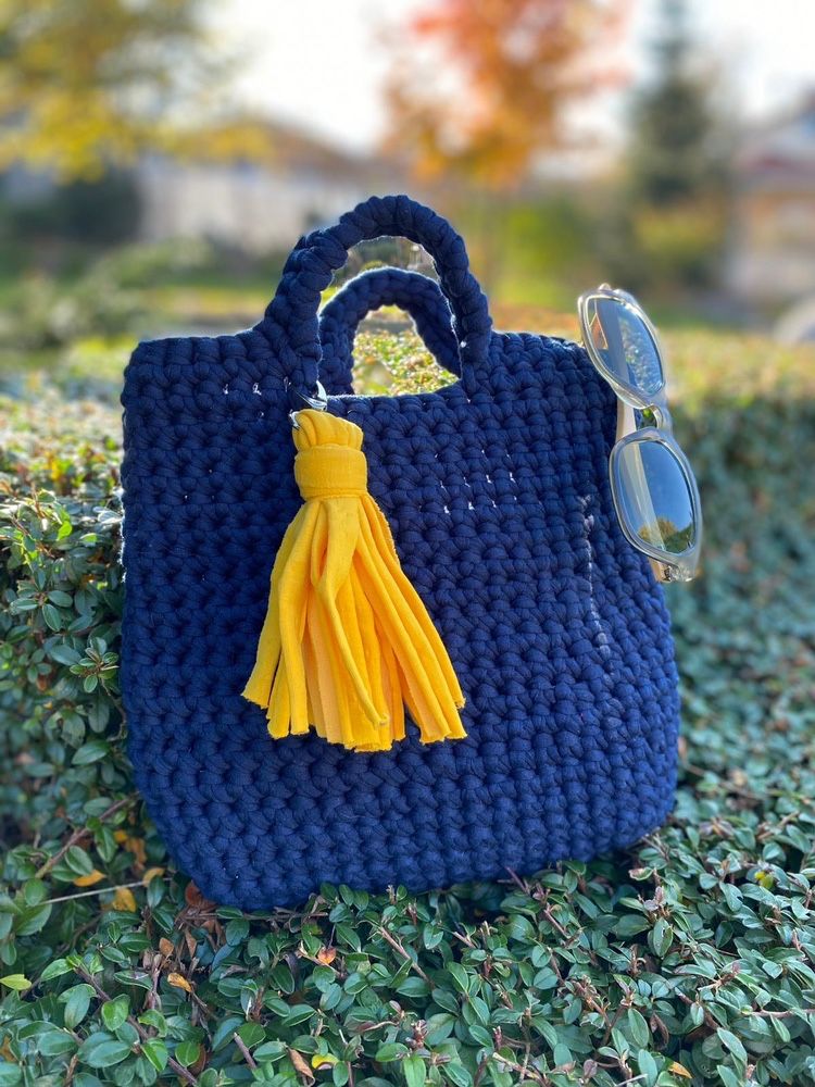 Ръчно плетени дамски чанти и раници Yarn / Макраме