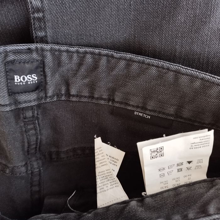 Vând blugi  Boss , Repley