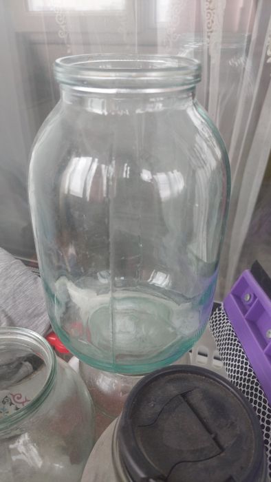 Продам 3-х литровые стеклянные банки