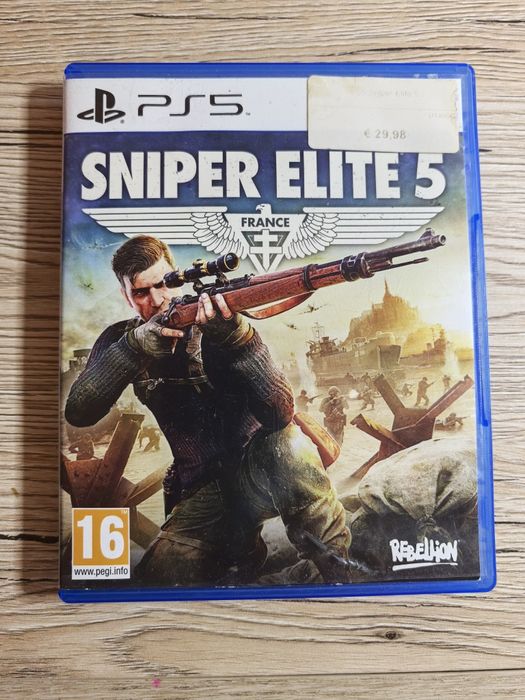 Consola PS 4 + 6 jocuri