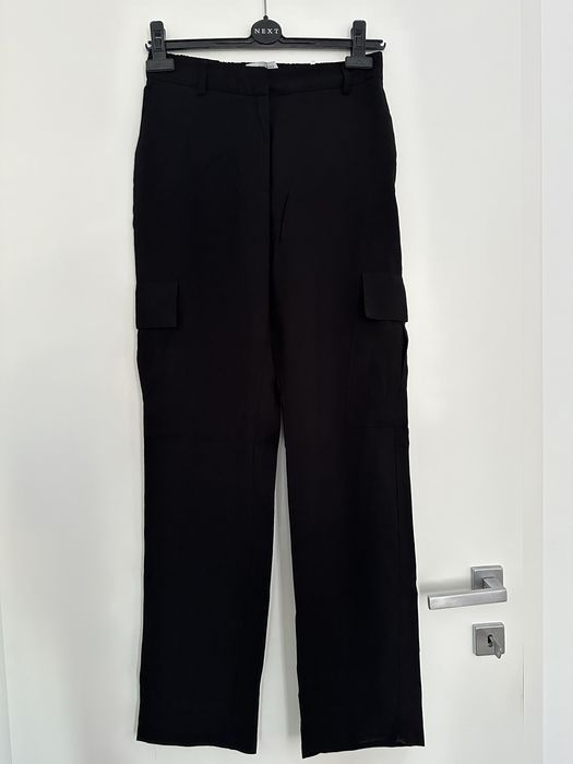 Pantaloni Reserved stil cargo cu buzunare laterale