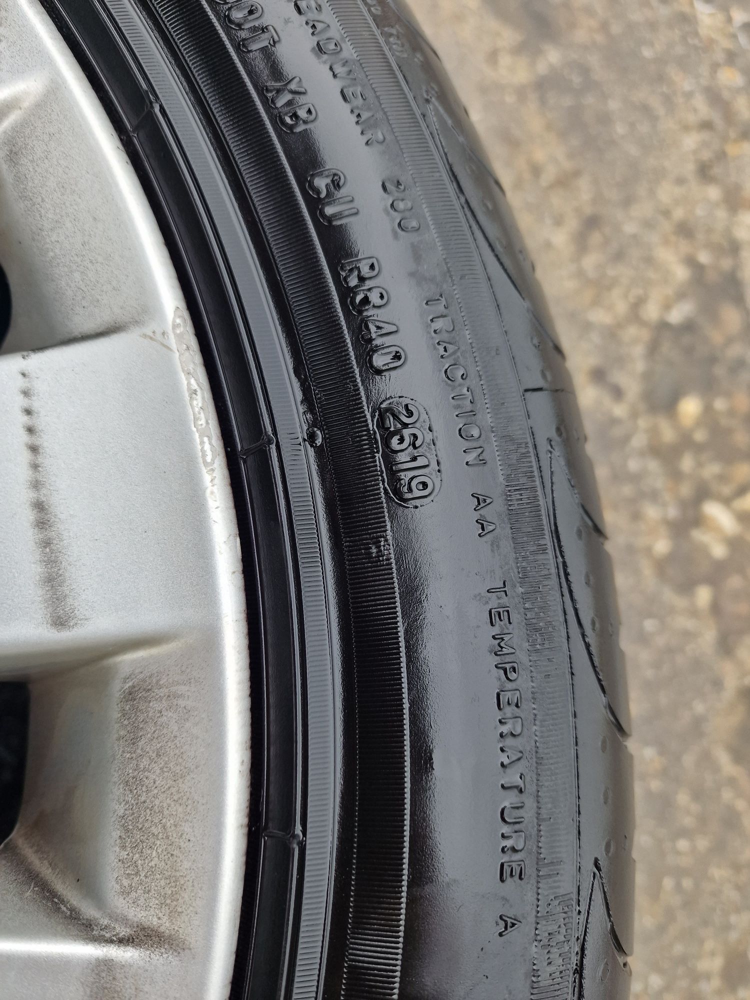 Roti Volkswagen 235/45 R17 vara