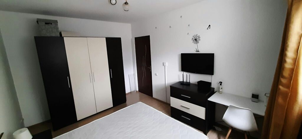 Vând apartament doua camere Solstitiului