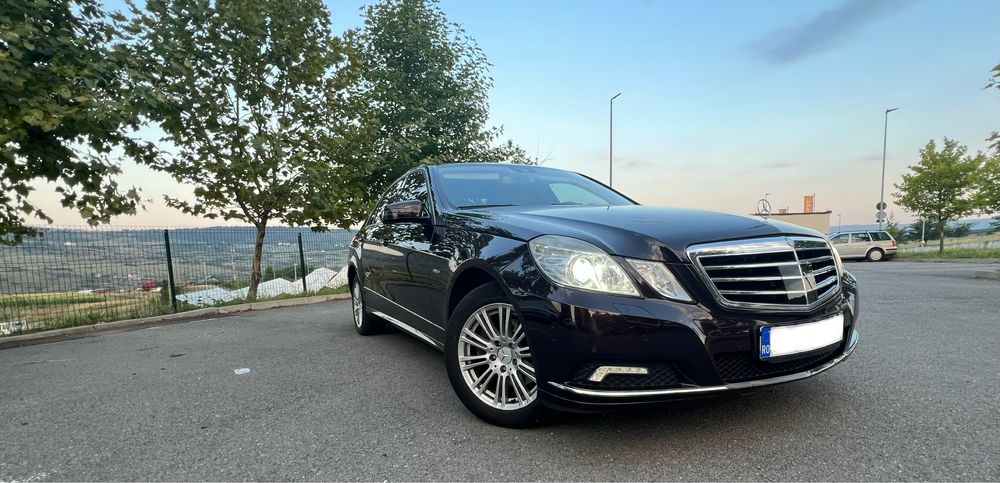 Mercedes E-Klass 2.2 | Cuprite Brown | Elegance |