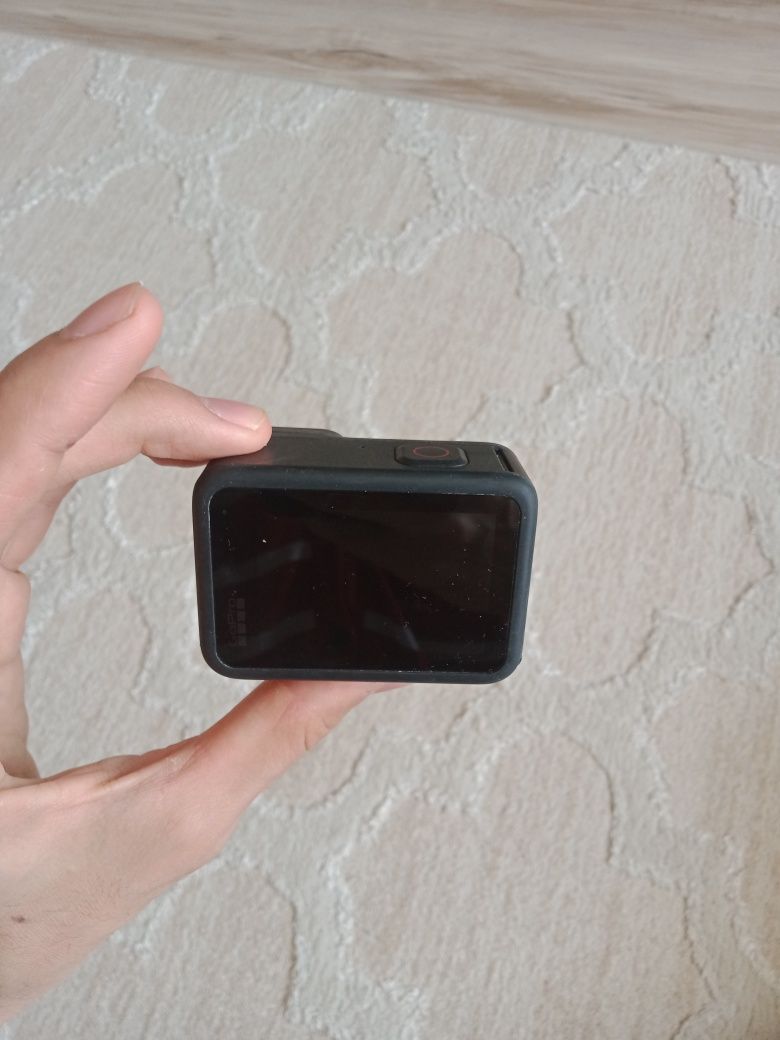 Продам срочно хорошую камеру Go pro 9 black