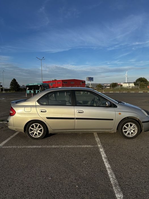 Toyota Prius din prima generație (NHW11, an 2001)