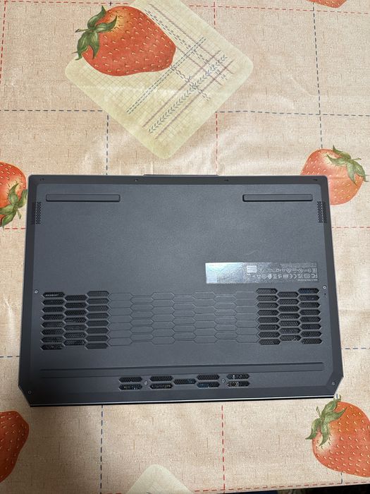 Гейминг лаптоп Lenovo 15ARP9 с гаранция ‼️