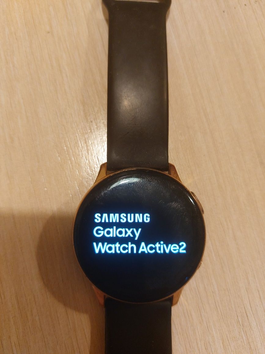 Samsung galaxy watch active 2
Съвместим с Android и IOS