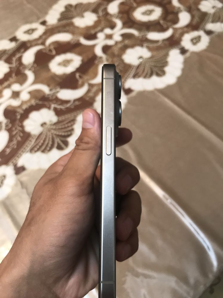 Iphone 15 pro 256gb 88% yomkost