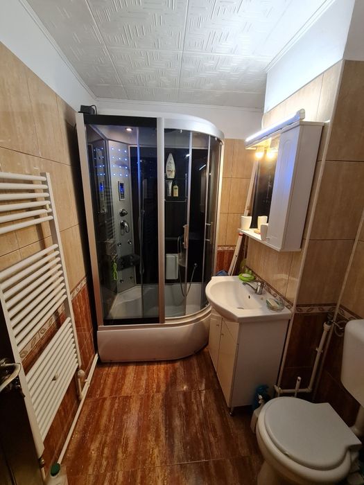 Apartament 2 camere , decomandat ,