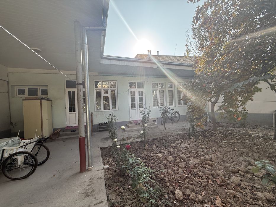 Продаётся уютный и хороший участок в центре города