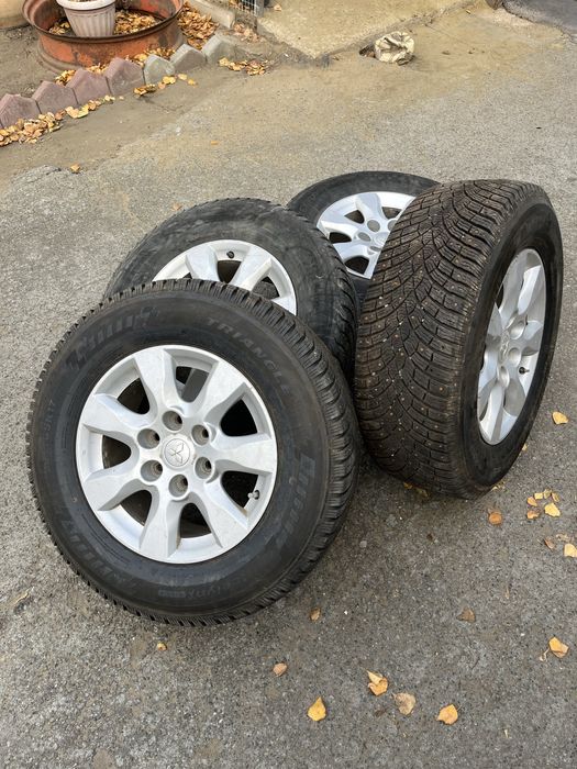 Шины yokohama 265/65/17 комплек с дисками