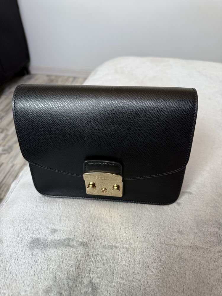 Furla Metropolis черна